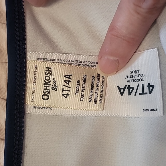 OshGosh B'gosh 3-Piece Swim Set - Picture 9 of 11